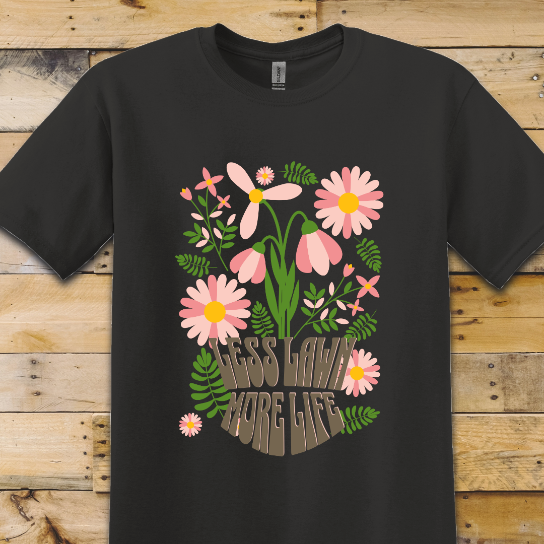 Black t-shirt Less Lawn